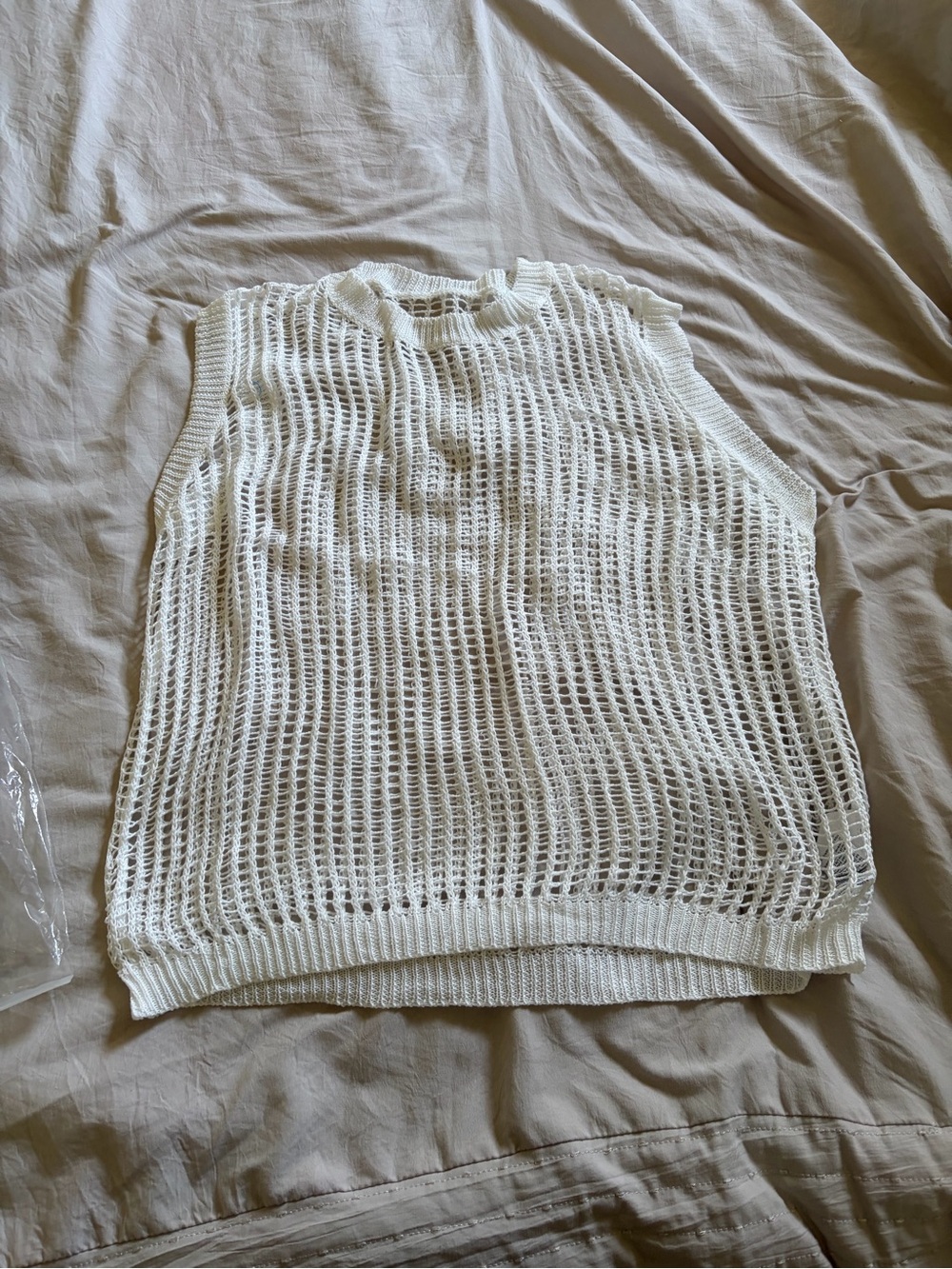 SHEIN White Open-Knit Sleeveless Top